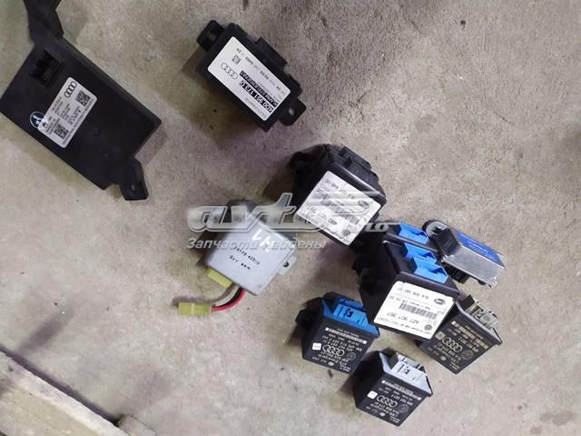 4D0951173D VAG Блок управления сигнализатора движения купить в Ужгород