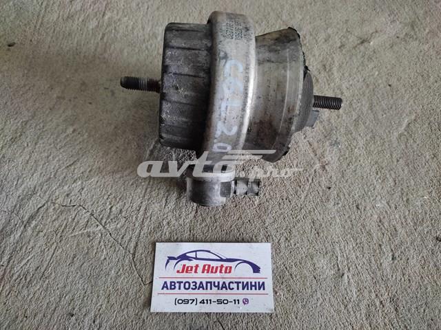 Левая опора двигателя 4F0199379BK VAG