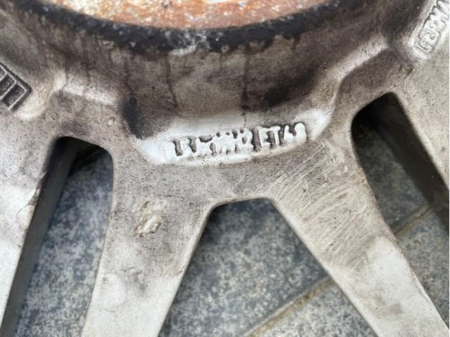 VAG 4F0601025BA Диски колесные в наличии Киев