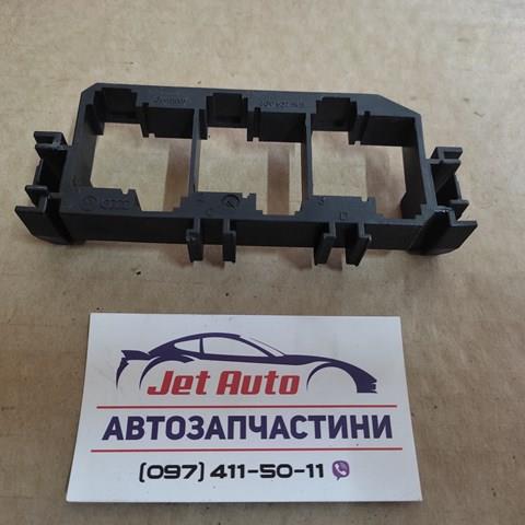 Блок предохранителей и реле 4G0937503 VAG
