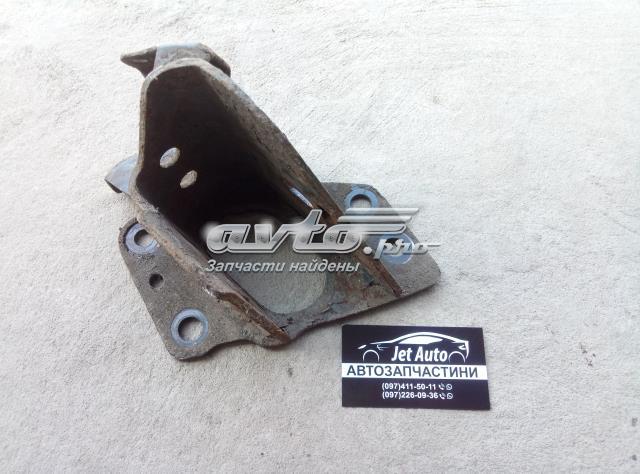 Кронштейн задней балки 55430JD000 NISSAN
