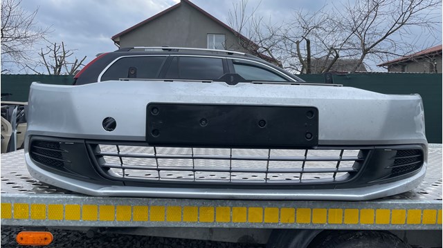VAG 5C6807221B Бампер передний в наличии Ровно