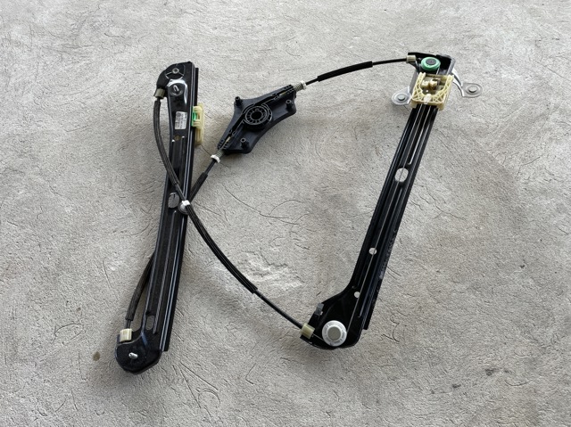 Стеклоподъемник передней левой двери Фольксваген Гольф ALLTRACK VII