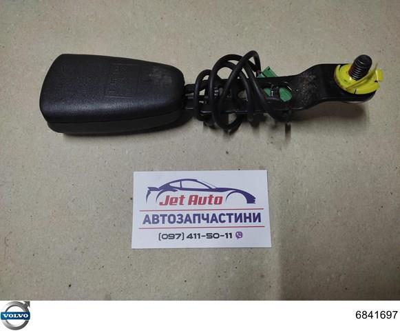 Рычаг фиксации ремня безопасности передний 6841697 VOLVO