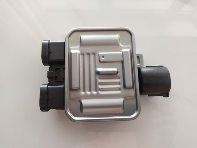 Регулятор оборотов вентилятора 7T438C609BA FORD