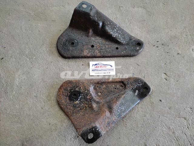 Кронштейн задней балки 8K0505220F VAG