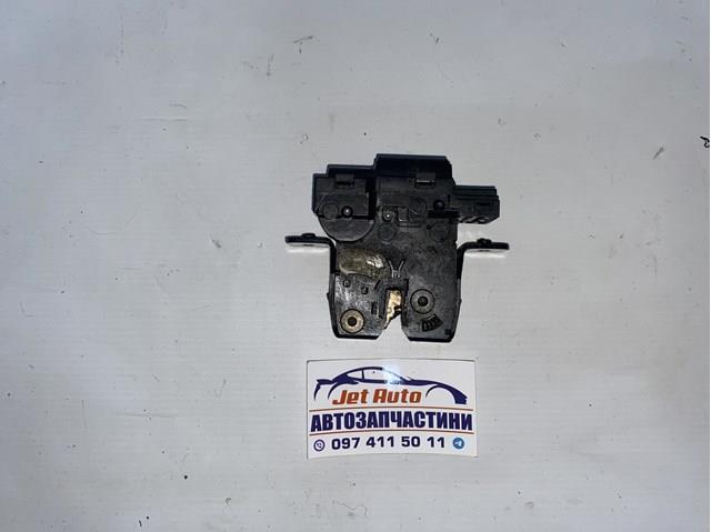 Замок пятой двери 90502EY10A NISSAN