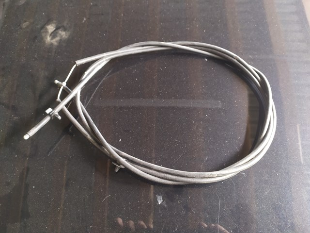 VOLVO 9483814 Трос капота в наличии Тернополь