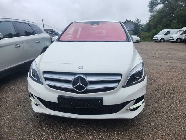 Стекло кузова/багажного отсека, правое A2466708200 MERCEDES