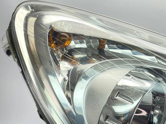 OPEL 13186382 Правая фара в наличии Черкассы