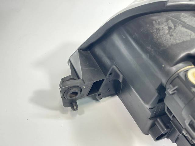 RENAULT 8200394707 Фара правая в наличии Запорожье
