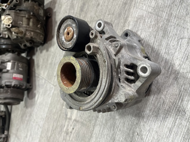 BMW 12318645325 Генератор в наличии Чернигов