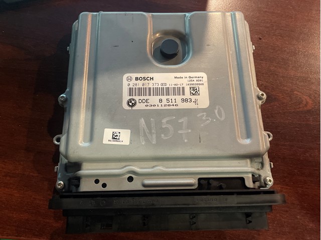 Компьютер двигателя 13618511983 BMW
