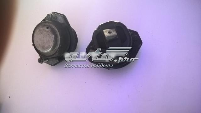 Подушка мотора правая 22116754614 BMW