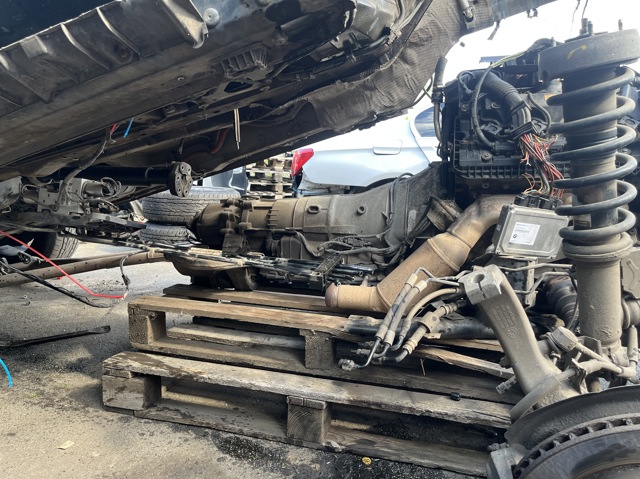 Крепление трансмиссии 22326854187 BMW