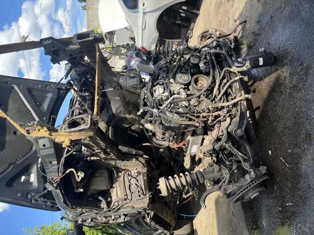 Подрамник передней подвески 31116779358 BMW
