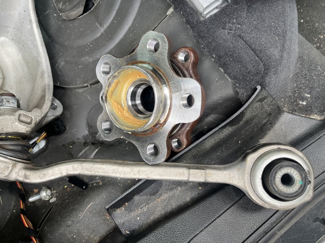 31206871193 BMW Передняя ступица купить в Одесса