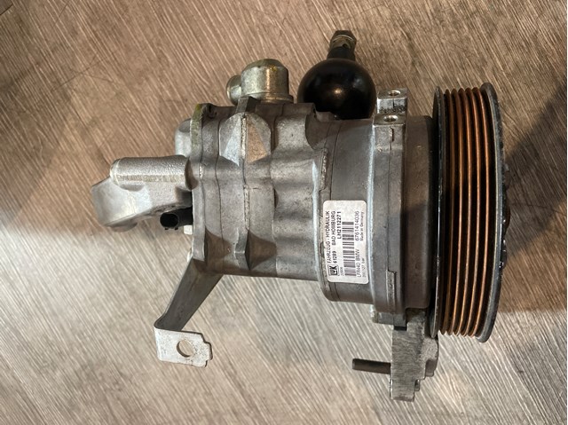 Насос гидравлики 32416781266 BMW