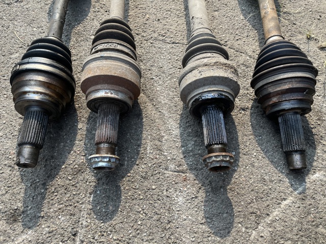 BMW 33208609838 Полуось задняя в наличии Запорожье