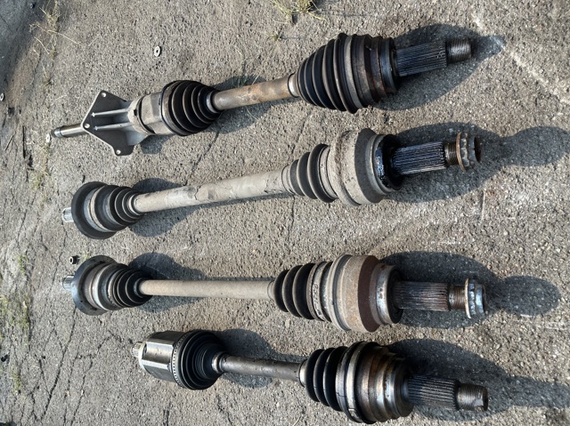 Привод задний 33208609838 BMW