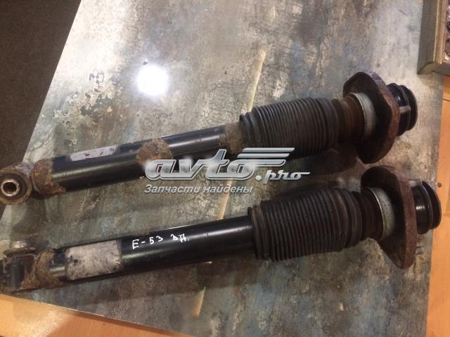 Цилиндр подвески 33526767702 BMW