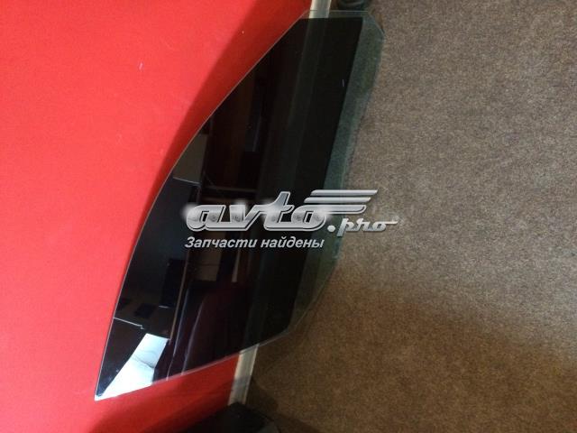 Стекло передней двери, правой 51337110634 BMW