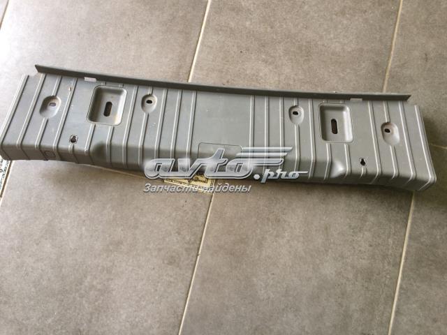 51477059258 BMW Облицовка задней панели багажника купить в Киев