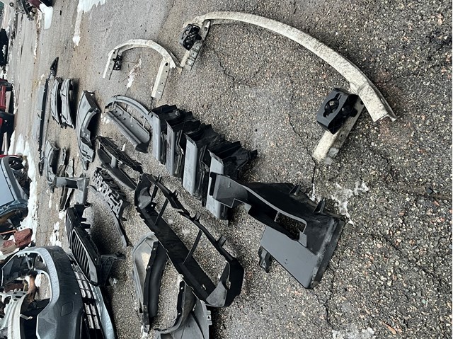 51747383850 BMW Правый дефлектор радиатора купить в Кривой Рог