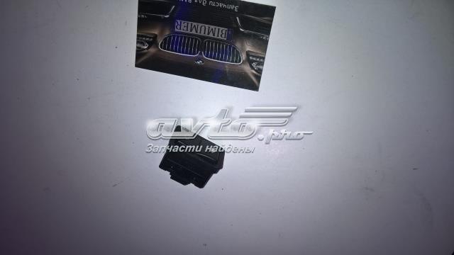 Кнопка подъемника задних стекол 61318368974 BMW