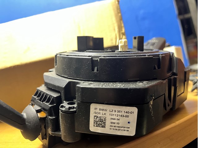 Переключатель подрулевой 61319351140 BMW