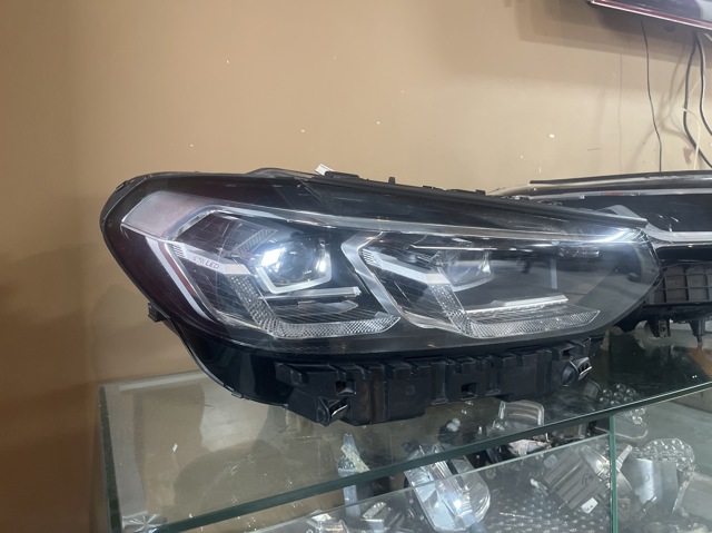 Фара правая 63115A0E5F8 BMW