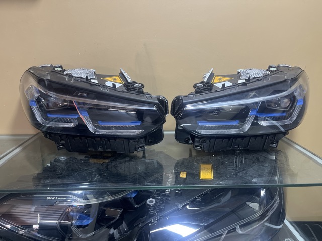 63115A0E614 BMW Правая фара купить в Николаев
