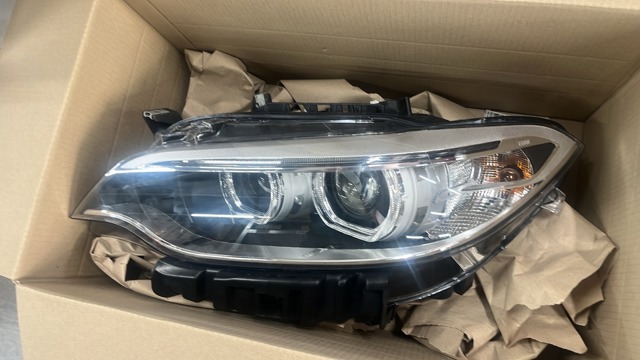 Фара основная левая 63117388927 BMW
