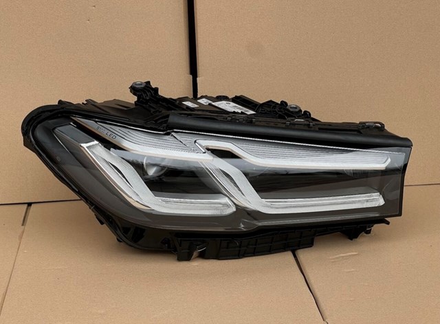 Фара основная правая 63119479266 BMW
