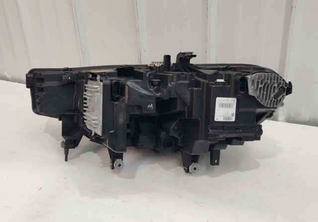 BMW 63119852960 Правая фара в наличии Каменское