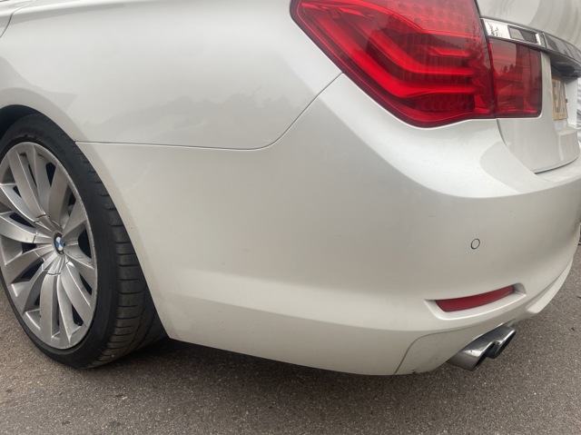 Задний левый внешний фонарь 63217182197 BMW