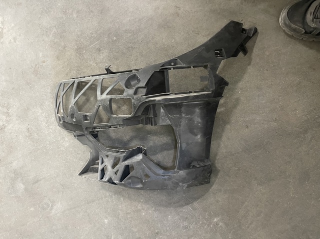 51117422247 BMW Кронштейн бампера переднего левый купить в Днепр