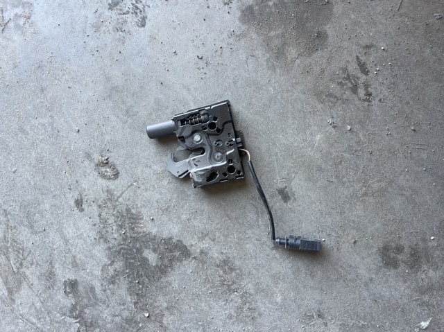 Замок крышки капота 95B823509B PORSCHE