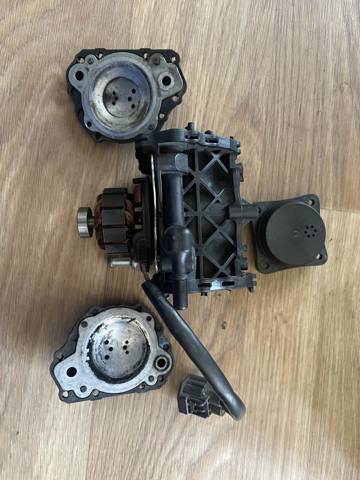 DG9Z2A451A Вакуумный насос купить Кривой Рог