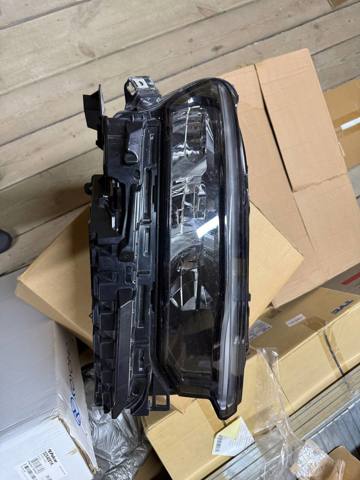 68376980AF CHRYSLER Правая фара купить в Сумы