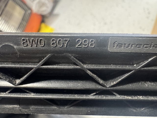 VAG 8W0807298 в наличии Житомир