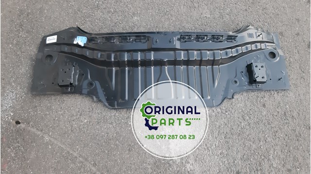 Панель багажного отсека задняя 5830733180 TOYOTA