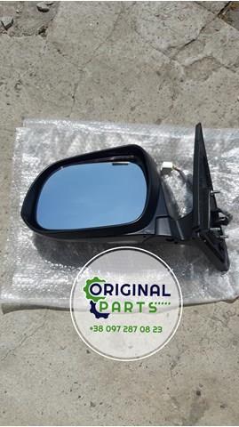 Левое боковое зеркало 8794048561 TOYOTA