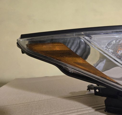 811100E330 Фара правая купить Тернополь