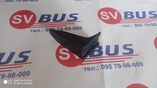 Кронштейн радиатора верхний, правый 701121634A VAG