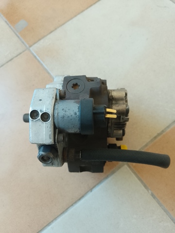 RENAULT 8200456693 Насос топливный высокого давления (ТНВД) в наличии Сумы