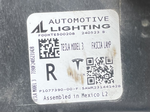 TESLA 107739000F Фара противотуманная правая в наличии Киев