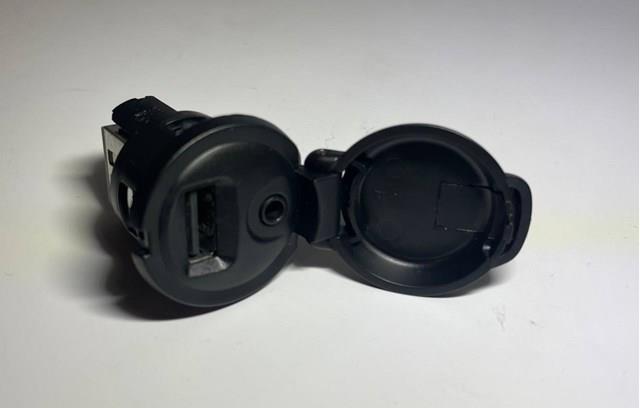 USB-разветвитель 6574JV PEUGEOT