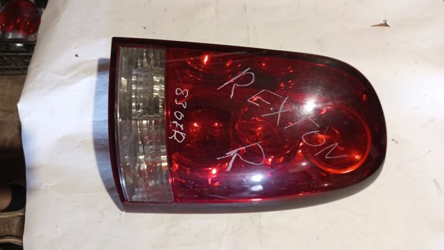 Задняя правая фара 8360208501 SSANG YONG
