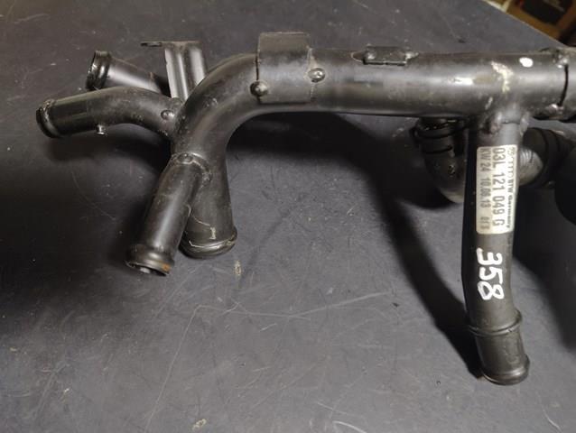 Патрубок термостата 03L121049G VAG